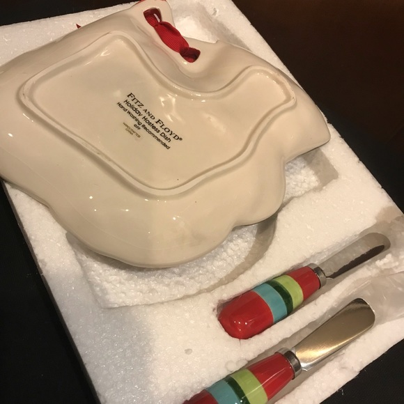 Fitz and Floyd hostess set with spreaders - Picture 3 of 4